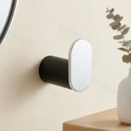RUSHY Series Black&Chrome Round Robe Hook