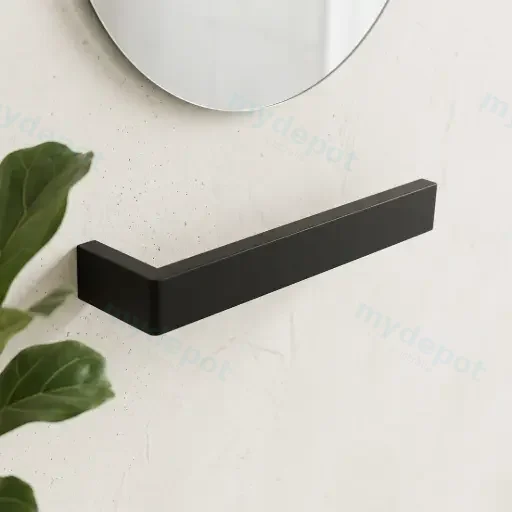 IVANO Series Black Hand Towel