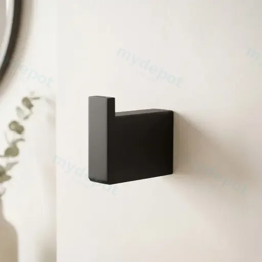 IVANO Series Black Robe Hook